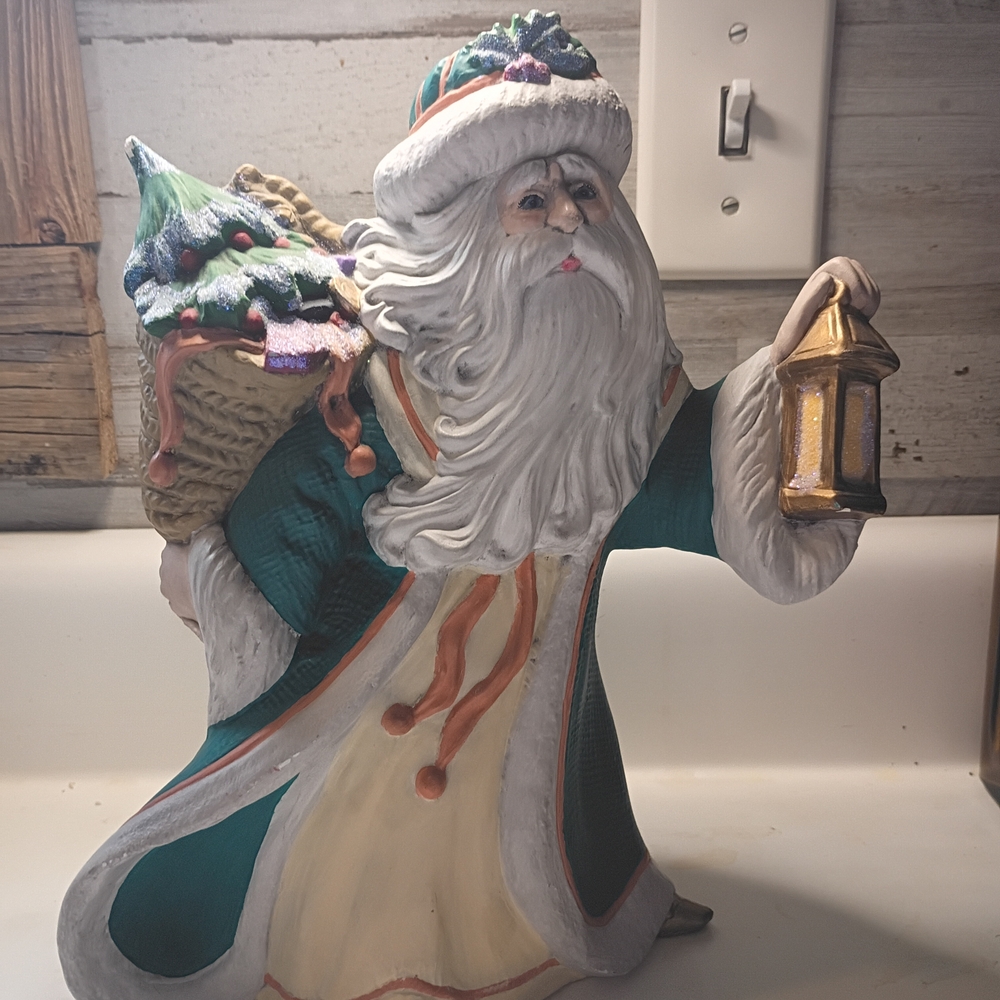 Vintage Santa Ceramic Mold Hand Painted w/ Gift And Latern  10"